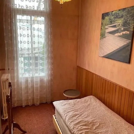 Maison Calme Proche Paris Ferienhaus Le Plessis-Robinson